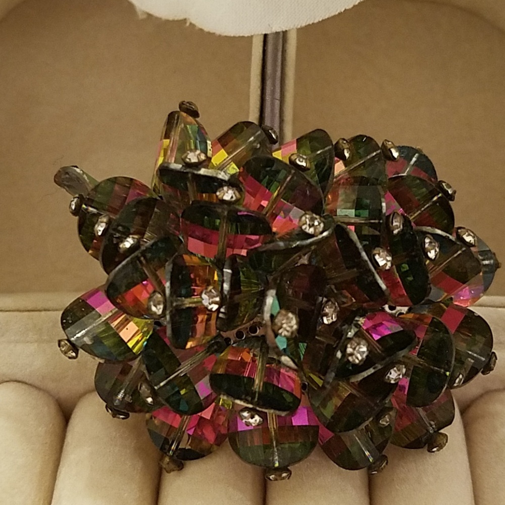 Brooch Set - Picture 2 of 3